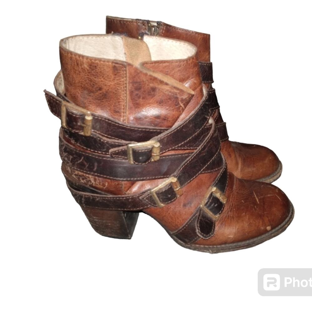 Freebird by Steven "Hustle" Strappy Buckled Distressed Leather Boots Size 8